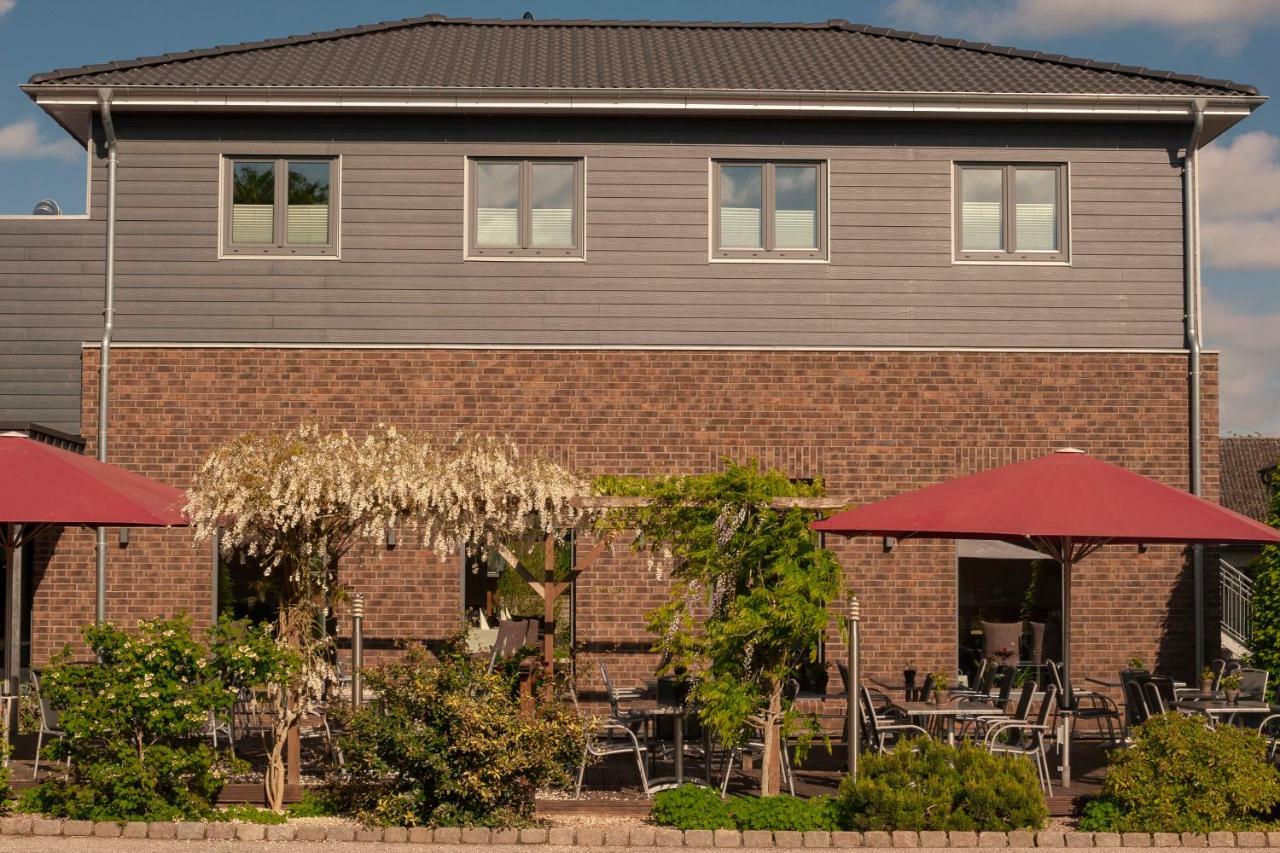 Schlueter Hotel & Restaurant Wankendorf Dış mekan fotoğraf
